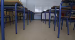«Λουκέτο» σε ιδιωτικό εκπαιδευτήριο μετά από καταγγελία κατά εκπαιδευτικού για παρενόχληση μαθητριών