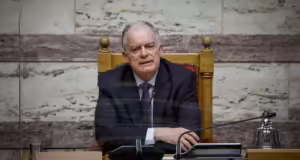 Τασούλας για απώλεια της αξιωματικής αντιπολίτευσης από τον ΣΥΡΙΖΑ: Είναι στενάχωρο, πρώτη φορά δεν ισχύει η ψήφος του εκλογικού σώματος