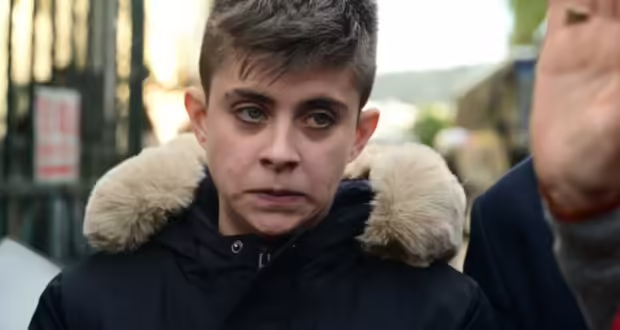 «Ο πατέρας μου κόντεψε να πάθει εγκεφαλικό», λέει η Ειρήνη Μουρτζούκου για τη σύλληψη και την παραμονή της στα κρατητήρια