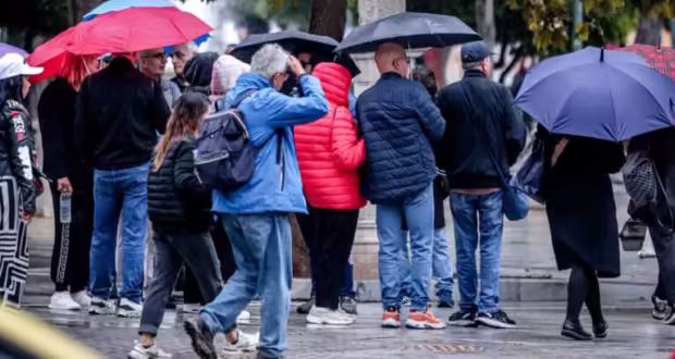 Καιρός αύριο: Καταιγίδες σε Θεσσαλία, Σποράδες, Εύβοια, Κυκλάδες και Δωδεκάνησα – Στους 18 βαθμούς η θερμοκρασία