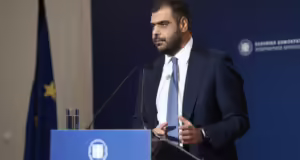 Μαρινάκης: Διαψεύδει ιδιωτική συνάντηση του Πρωθυπουργού με εκπροσώπους του Βρετανικού Μουσείου για τα Γλυπτά – Η Ελλάδα δε στέλνει Patriot και S-300 στην Ουκρανία