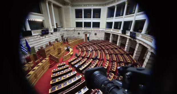 Πρόταση νόμου για τις συλλογικές συμβάσεις εργασίας, όπως διαμορφώθηκε από 627 συνδικαλιστικές οργανώσεις, κατέθεσε το ΚΚΕ
