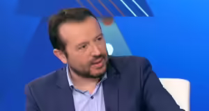 Νίκος Παππάς στο ΕΡΤNews: Ο Κασσελάκης αναμασά τον εμετό που εκτοξεύει εναντίον μας η ΝΔ – Δεν θα μπορούσε να ηγηθεί του ΣΥΡΙΖΑ