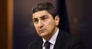 Επιστρέφει στην ΚΟ της ΝΔ ο Λευτέρης Αυγενάκης – Οι πρώτες του δηλώσεις