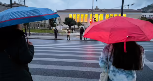 Καιρός αύριο: Τοπικές βροχές και καταιγίδες – Πού θα ρίξει χιόνι
