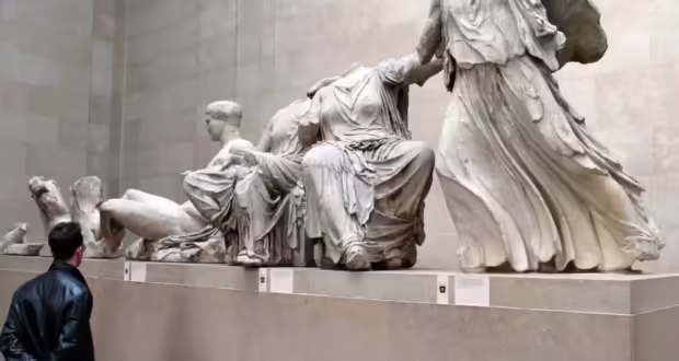 Μαργαρίτης Σχοινάς στην Telegraph: «Ο Κιρ Στάρμερ πρέπει να επιστρέψει τα Γλυπτά του Παρθενώνα στην Ελλάδα»