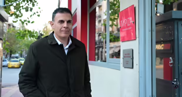 Γ. Καραμέρος: Επίμονος κηπουρός των υπερκερδών του καρτέλ των τραπεζών ο κ. Στουρνάρας
