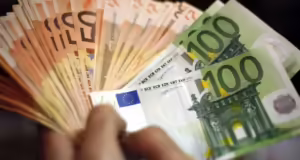 Αγία Παρασκευή: Κλοπή «μαμούθ» με λεία 100.000 ευρώ που άρπαξαν από πατάρι σπιτιού