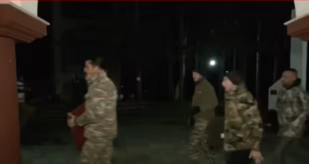 Το έθιμο του «Κύριε Ελέησον» στο Καρπερό Γρεβενών ανήμερα των Φώτων