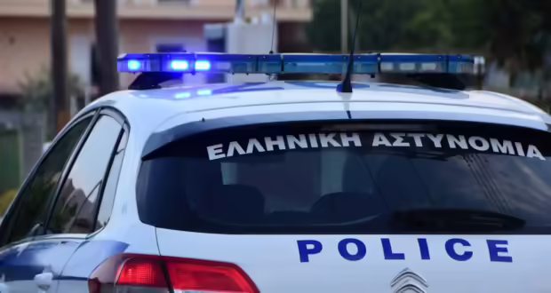 Επίθεση σε ανήλικους στον Πειραιά: Τους ρώτησαν τι ομάδα ήταν και τους χτύπησαν