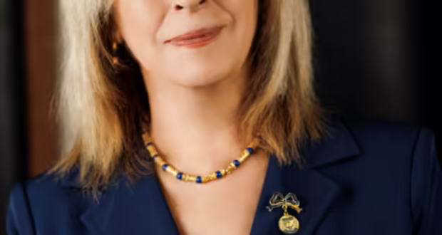 Η νέα Περιφερειάρχης Κεντρικής Μακεδονίας στις “Τριτολογίες”