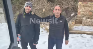 «Ο γιος μου είναι καλά, είναι λίγο τολμηρό παιδί» λέει η μητέρα του 23χρονου σκιέρ που είχε εξαφανιστεί στο Σέλι Ημαθίας