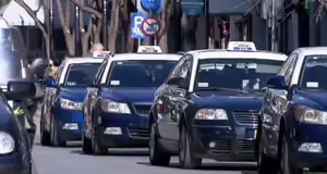 Φυλάκιση 2 ετών σε 44χρονο που γρονθοκόπησε οδηγό ταξί- 33χρονος στην ΕΡΤ: «Με φόβο και κόπο βγάζουμε το ψωμί μας, κινδυνεύουμε»