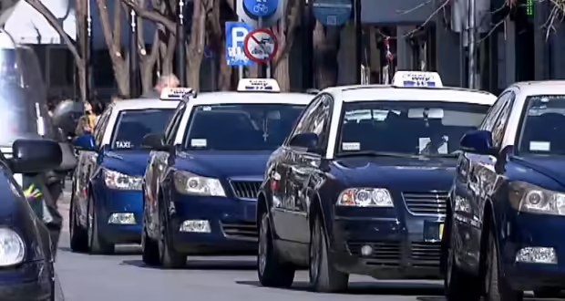 Φυλάκιση 2 ετών σε 44χρονο που γρονθοκόπησε οδηγό ταξί- 33χρονος στην ΕΡΤ: «Με φόβο και κόπο βγάζουμε το ψωμί μας, κινδυνεύουμε»