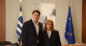 Αποχαιρετιστήρια συνάντηση της περιφερειάρχη Κ. Μακεδονίας Αθηνάς Αηδονά με τον απερχόμενο πρέσβη των ΗΠΑ Τζορτζ Τσούνη