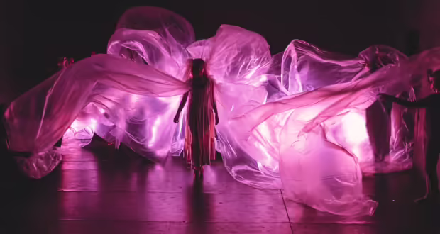 «Dive In: Devising»: Νέο εργαστήριο θεάτρου & performance στο Θέατρο Τ