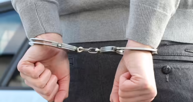 Πιερία: Συνελήφθη ο “εγκέφαλος” εγκληματικής ομάδας που εξαπατούσε ηλικιωμένους – Απέσπασαν πάνω από 95.000 ευρώ τον τελευταίο μήνα