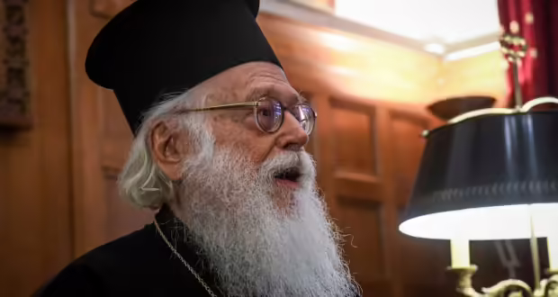 Όταν ο Αρχιεπίσκοπος Αναστάσιος μιλούσε για την αναστήλωση της Ορθόδοξης Εκκλησίας της Αλβανίας
