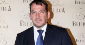 Ο Πύρρος Δήμας ξέσπασε σε κλάματα για τον θάνατο του Αρχιεπισκόπου Αλβανίας Αναστάσιου: «Ήμασταν τυχεροί που τον είχαμε»