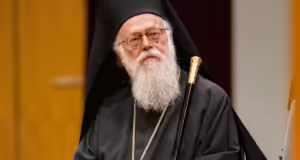 Αρχιεπίσκοπος Αναστάσιος: Σε λαϊκό προσκύνημα στη Μητρόπολη Αθηνών η σορός του – Στα Τίρανα η κηδεία του