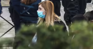 Η Ρούλα Πισπιρίγκου ξέσπασε σε κλάματα στην απολογία της: «Και η πέτρα που σηκώνω, με μισεί»