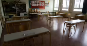 Βόλος: «Μας έσπρωξε και εγώ αμύνθηκα», λέει η μητέρα που επιτέθηκε με την πεθερά της στον καθηγητή