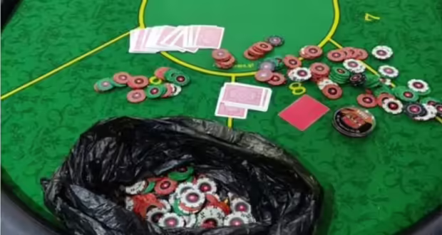 Θεσσαλονίκη: Έπαιζαν poker σε παράνομη λέσχη – 11 συλλήψεις