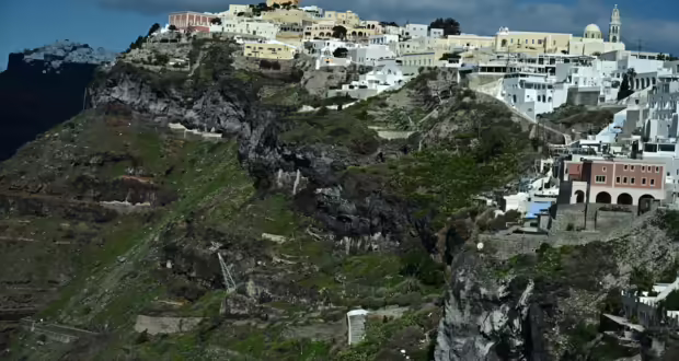 Σεισμοί στη Σαντορίνη: Ισχυρή δόνηση 4,8 Ρίχτερ ταρακούνησε το νησί – Αισθητός και στην Αθήνα