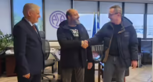 Οδηγός του ΟΑΣΘ βρήκε και παρέδωσε πορτοφόλι με 1.400 ευρώ