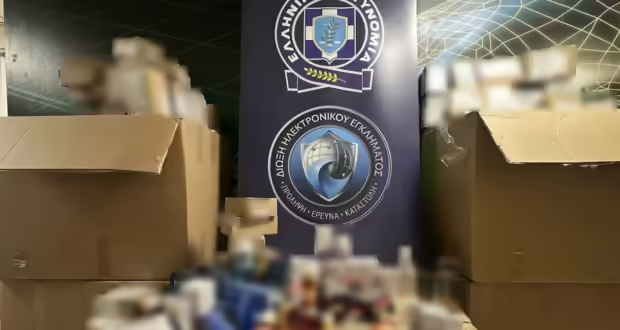 Εξιχνιάστηκε μεγάλη υπόθεση πώλησης παράνομων φαρμάκων μέσω διαδικτύου: Οι διαφημίσεις με τη χρήση ΑΙ με δημοσιογράφους, καλλιτέχνες και γιατρούς