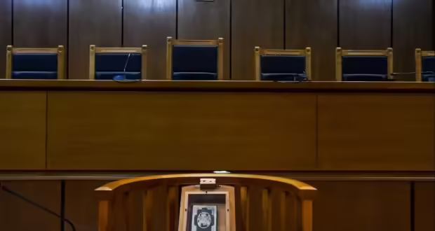 Τέμπη: Ωριαία διακοπή και ενός λεπτού σιγή στα δικαστήρια την Παρασκευή για τα 2 χρόνια από την τραγωδία