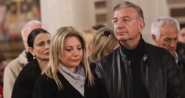 Τέμπη: Τρισάγιο στη μνήμη των 57 ψυχών της τραγωδίας των Τεμπών στη Μητρόπολη Αθηνών από τον Αρχιεπίσκοπο Ιερώνυμο