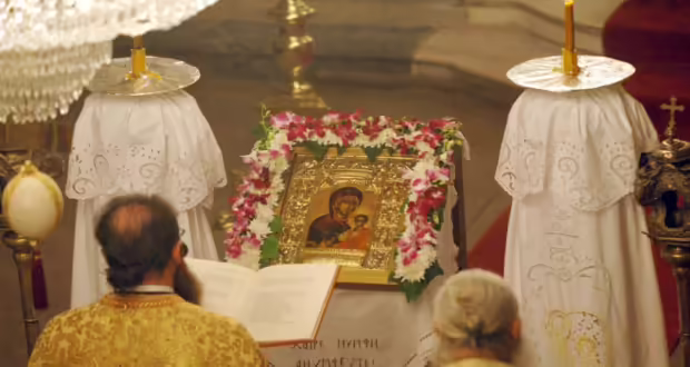 Εορτολόγιο – Α’ Χαιρετισμοί της Θεοτόκου: Ποιοι γιορτάζουν σήμερα 7 Μαρτίου 2025