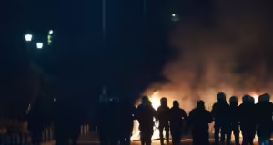 Θεσσαλονίκη: Επεισόδια μετά την πορεία για τα Τέμπη – Έπεσαν μολότοφ και χημικά