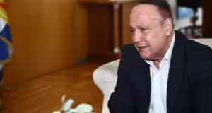 Στ. Αγγελούδης για Ολοκαύτωμα Εβραίων: Δεν θα επιτρέψουμε ποτέ στα φαντάσματα του παρελθόντος να επιστρέψουν