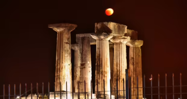Ματωμένο Φεγγάρι: Πότε έρχεται η ολική έκλειψη Σελήνης