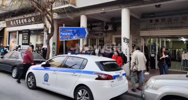 Νεκρός σε διαμέρισμα Airbnb στην Ομόνοια: Βρέθηκε δεμένος χειροπόδαρα με σακούλα στο κεφάλι