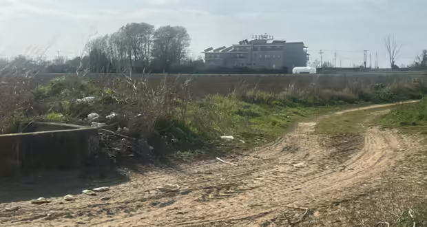 Θεσσαλονίκη: Εργάτης βρέθηκε μαχαιρωμένος στον λαιμό σε χωράφι – Προσπάθησε να αυτοκτονήσει το επικρατέστερο σενάριο