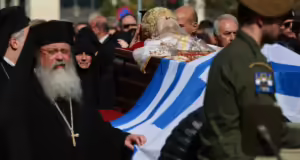 Μητροπολίτης πρώην Θεσσαλονίκης Άνθιμος: Πλήθος κόσμου στο ύστατο «χαίρε» στον ιεράρχη