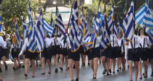 Πάτρα: Γυμναστής ζήτησε μόνο «ψηλές και αδύνατες» μαθήτριες για να συμμετέχουν στην μαθητική παρέλαση