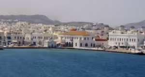 «Fast Ferries Andros»: Έφυγε από τη Μύκονο χωρίς επιβάτες λόγω βλάβης