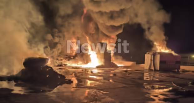 Φωτιά σε εργοστάσιο στη Ριτσώνα – Ισχυρές δυνάμεις στο σημείο, ήχησε το 112