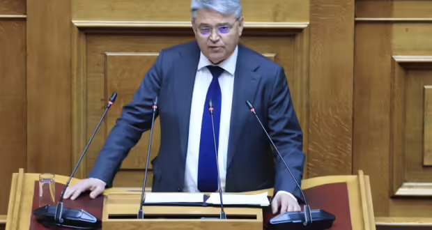 Εθνική Πινακοθήκη: Το γυμνό βίντεο, οι προσευχές και η μήνυση του Δημήτρη Νατσιού