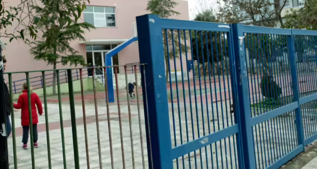 Λάρισα: Τις επόμενες ημέρες οι προσπάθειες για την αφύπνιση του 9χρονου που πνίγηκε με πορτοκάλι