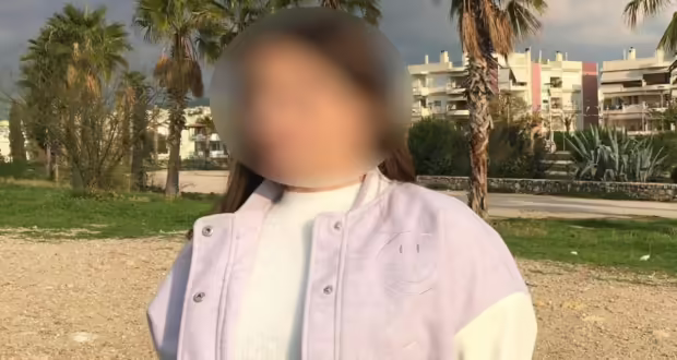 Λακωνία: Συγκλονίζει η θεία της 15χρονης που σκοτώθηκε στο τροχαίο – «Τους βρήκα όλους μέσα στο νερό και το παιδί εγκλωβισμένο στο αμάξι»
