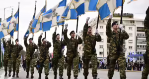 25η Μαρτίου: Εντυπωσιακή η μεγάλη στρατιωτική παρέλαση στην Αθήνα