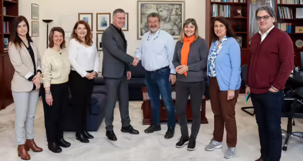 Μνημόνιο Συνεργασίας του δήμου Νεάπολης-Συκεών με το ΔΙ.ΠΑ.Ε με επίκεντρο το πρωτοποριακό πρόγραμμα του δήμου «Μία Μαία για σένα»