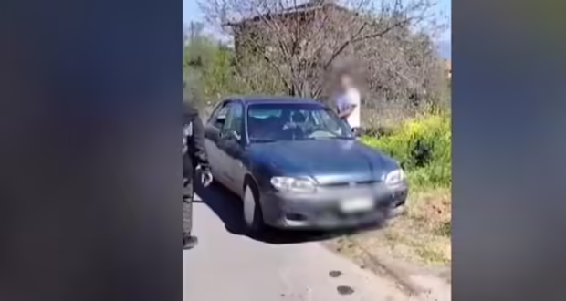 Αυλίδα: Απίστευτη αντίδραση Ρομά που πιάστηκαν στα πράσα να κλέβουν σπίτι – «Έχουμε παιδιά ρε μάστορα»