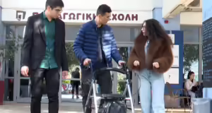Βραβείο Aριστείας του ΑΠΘ σε ομάδα φοιτητών εθελοντών – Βοηθούν συμφοιτητές τους με αναπηρίες στις καθημερινές ανάγκες τους