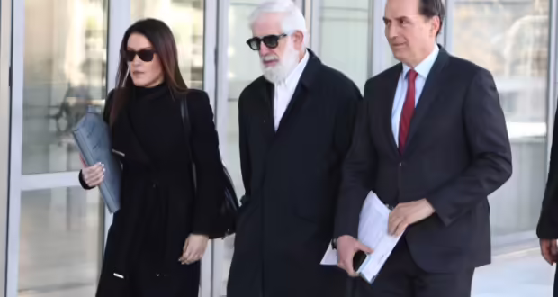 Ο Πέτρος Φιλιππίδης ξέσπασε σε κλάματα την ώρα της δίκης – «Είχε σχέση με την Άννα Μαρία Παπαχαραλάμπους» λέει μάρτυρας υπεράσπισης